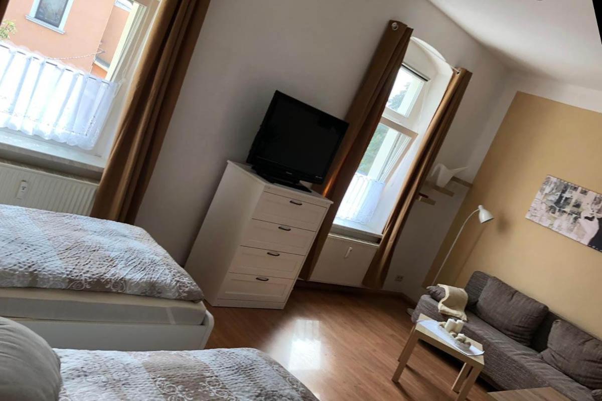 Ferienwohnung In Zwickau Bagian luar foto